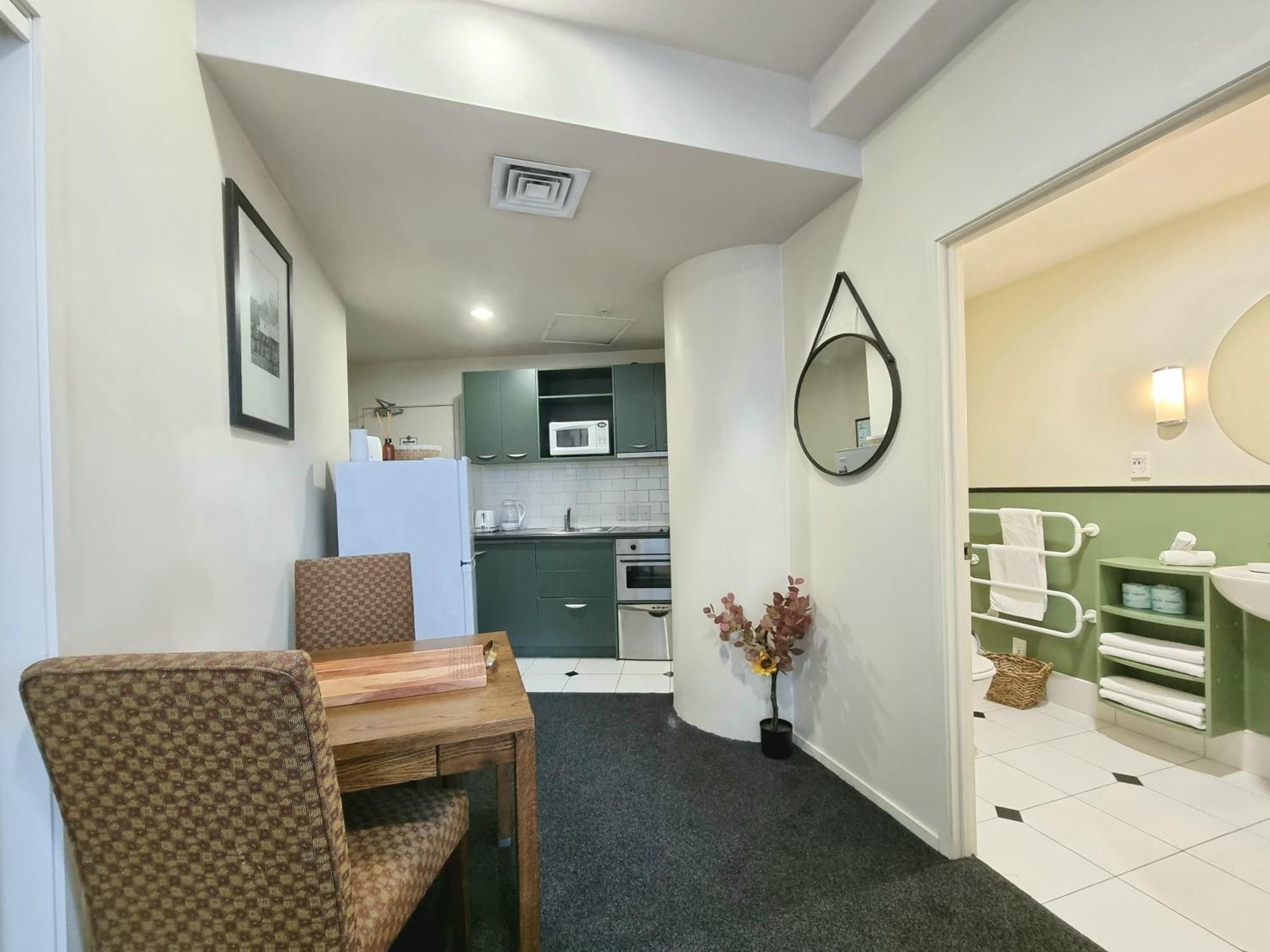 Urban Deco Apartment On Queen Street Auckland Quarto foto