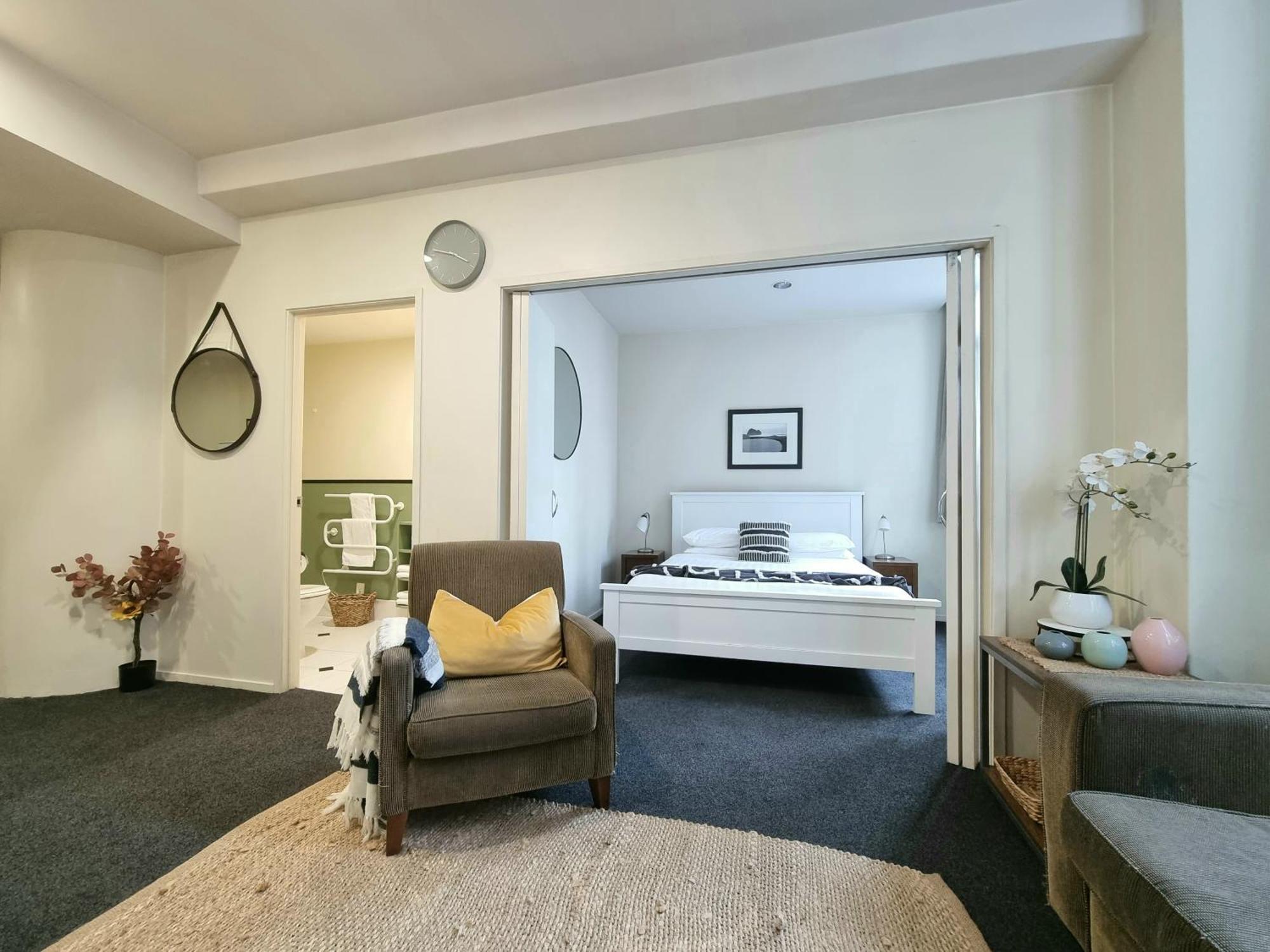 Urban Deco Apartment On Queen Street Auckland Quarto foto